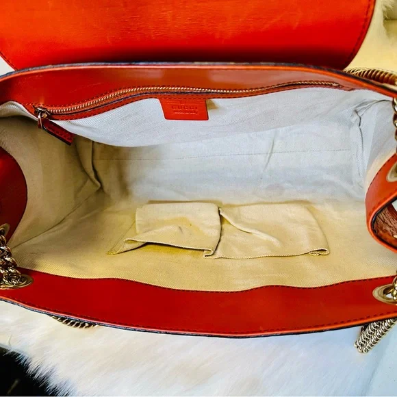 Gucci Tangerine Embossed Leather Shoulder Bag with gold hardware - Picture 15 of 17